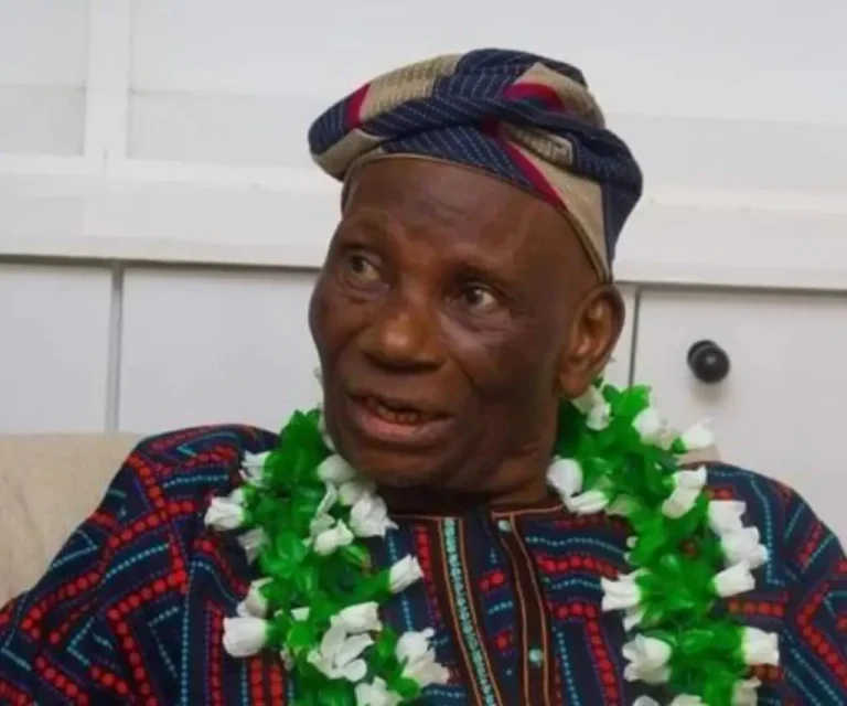 Delay in burying Nigeria’s flag designer, Taiwo Akinkunmi, a national shame – Olayode