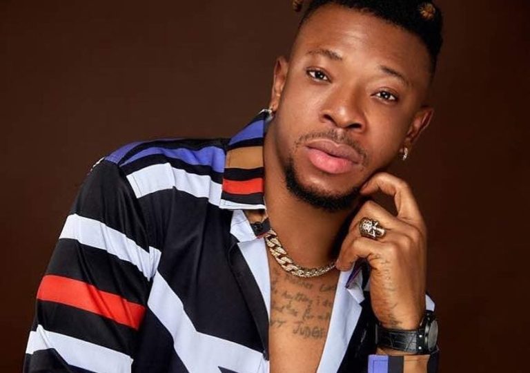 Nigerians now renting ‘money sprayers’ to pressure guests at parties – Mr Real raises alarm